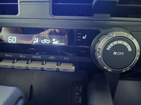 New 2025 Toyota Tacoma TRD Off-Road image 33