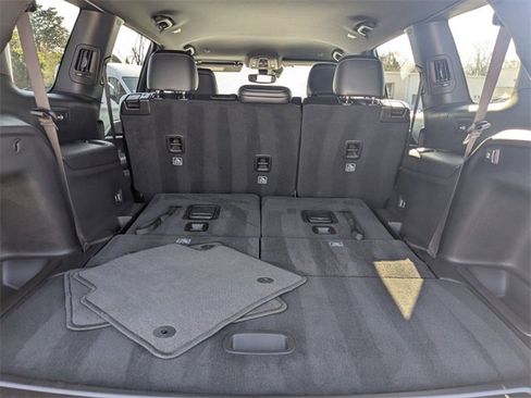 Used 2024 Jeep Grand Cherokee L Laredo image 28