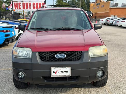 Used 2006 Ford Escape XLT FWD image 2