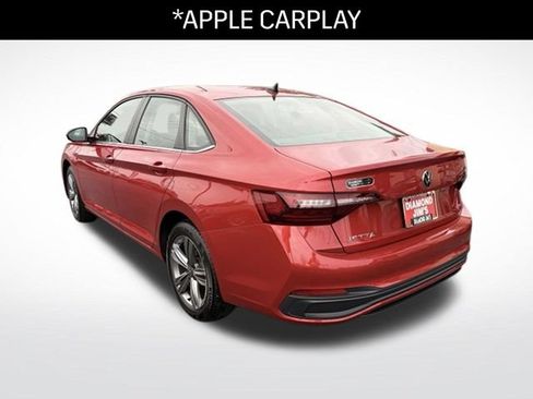Used 2024 Volkswagen Jetta SE FWD image 6