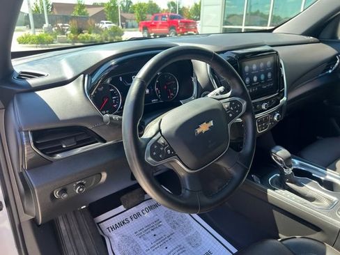 Used 2023 Chevrolet Traverse High Country AWD/4WD image 17