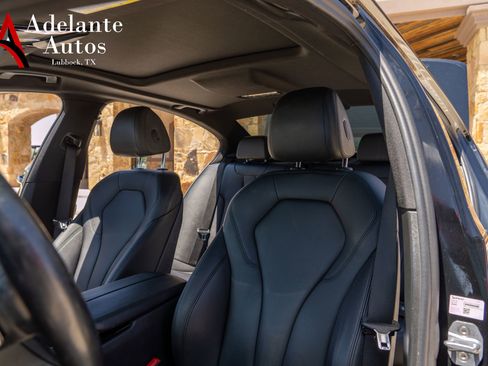 Used 2019 BMW 530e w/ Convenience Package RWD image 7