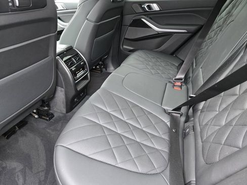 Used 2025 BMW X5 xDrive40i w/ M Sport Package AWD/4WD image 30