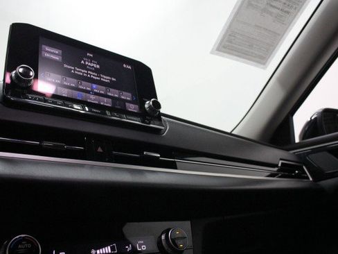 Used 2022 Mitsubishi Outlander ES image 15