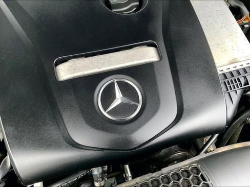 Used 2018 Mercedes-Benz GLC 300 4MATIC image 29