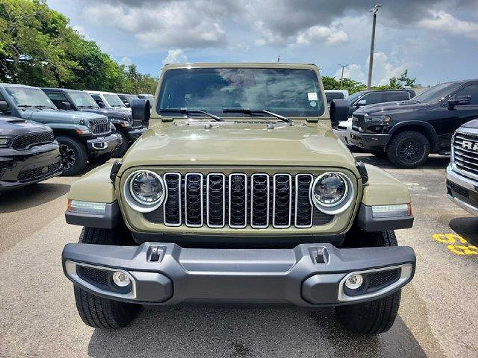 New 2026 Jeep Wrangler Unlimited Sahara AWD/4WD image 2