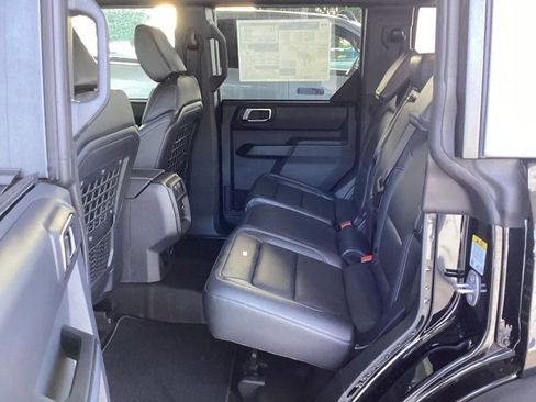 New 2025 Ford Bronco Badlands AWD/4WD image 40