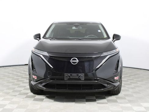 Used 2023 Nissan Ariya AWD image 2