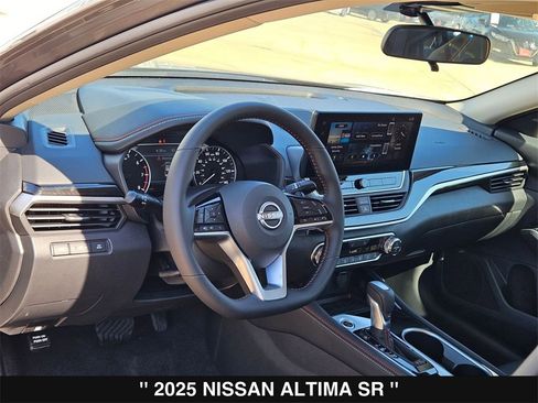 New 2025 Nissan Altima 2.5 SR image 13