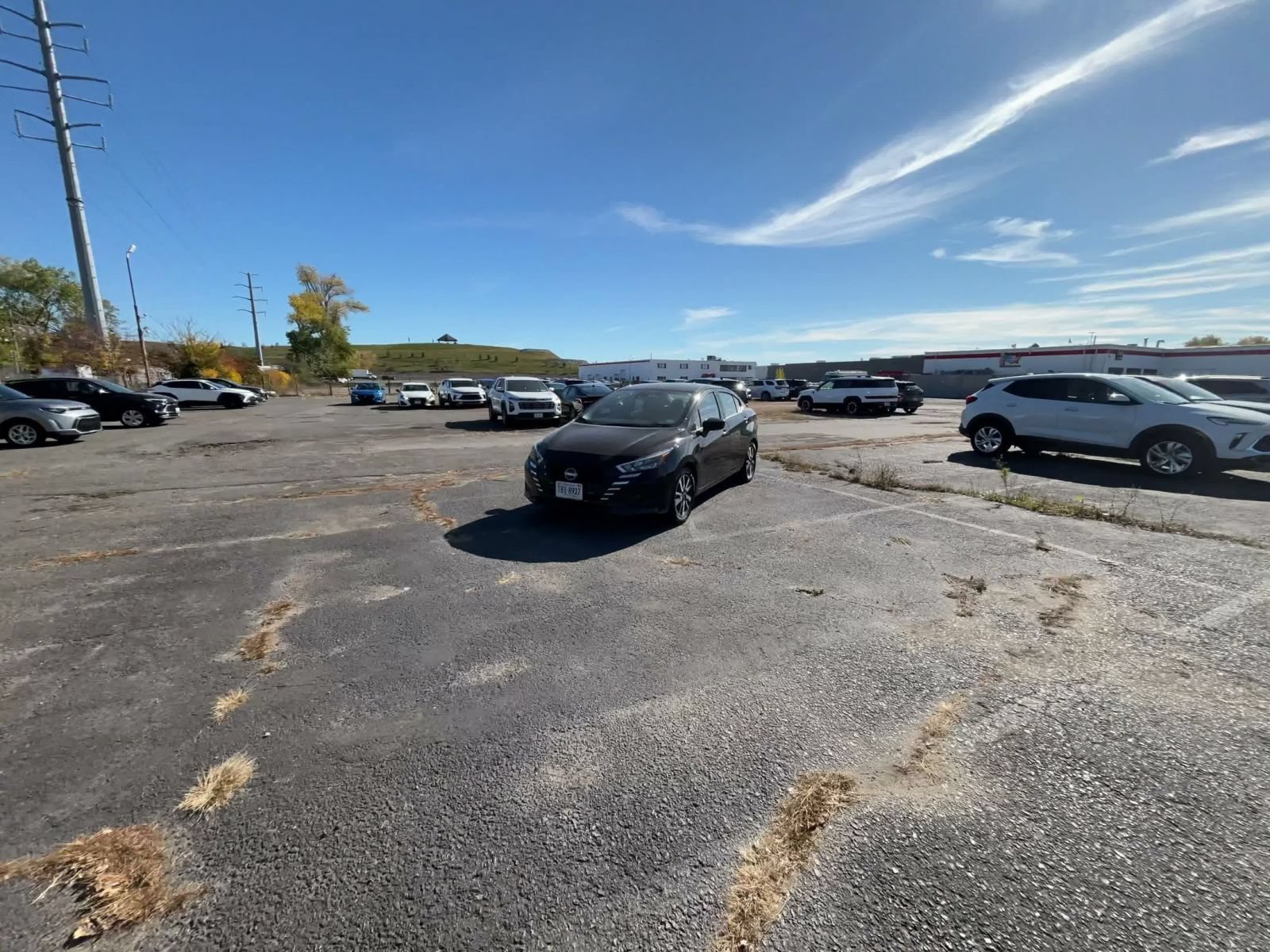 Used 2025 Nissan Versa SV FWD image 13