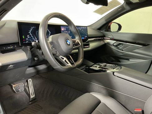 Certified 2024 BMW 530i w/ M Sport Package image 22