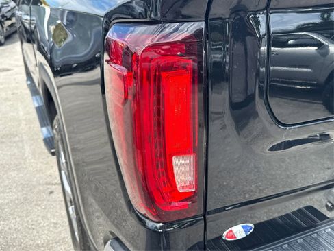 Used 2024 GMC Sierra 1500 SLT w/ SLT Premium Plus Package image 19