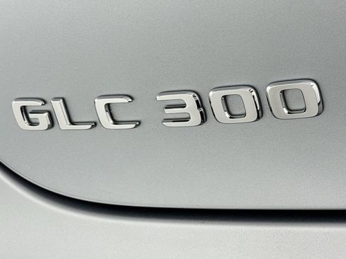 Used 2022 Mercedes-Benz GLC 300 4MATIC Coupe image 8