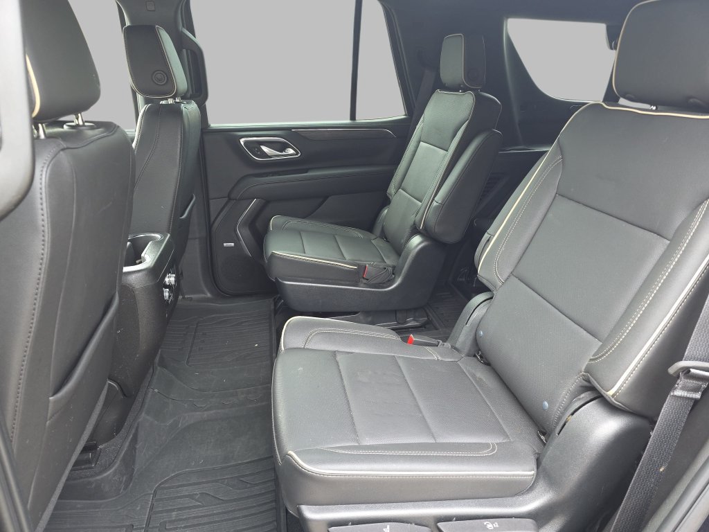 Certified 2023 GMC Yukon SLT w/ SLT Premium Package AWD/4WD image 15