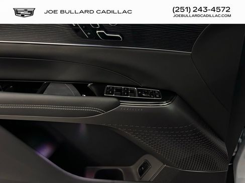 New 2026 Cadillac Lyriq Sport w/ LPO, Floor Liner Package AWD/4WD image 6