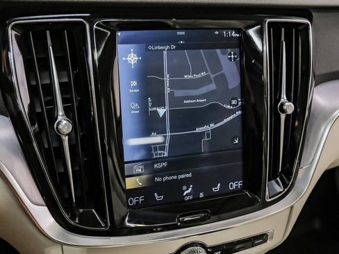 Used 2019 Volvo S60 T5 Momentum w/ Premium Package image 24