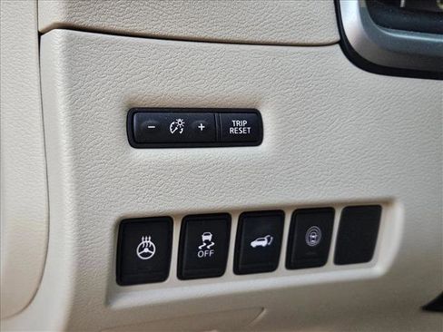 Used 2019 Nissan Murano Platinum image 11