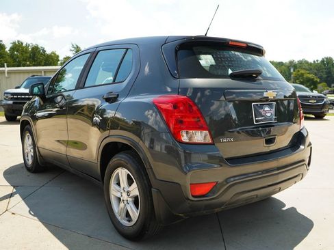 Used 2019 Chevrolet Trax LS w/ LPO, Protection Package FWD image 4