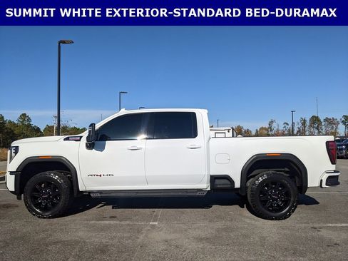 Used 2024 GMC Sierra 2500 AT4 image 11
