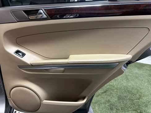 Used 2008 Mercedes-Benz ML 550 4MATIC image 23