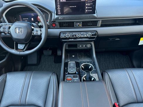 Certified 2026 Honda Passport TrailSport Elite image 11