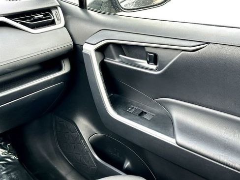 Certified 2025 Toyota RAV4 XLE image 25