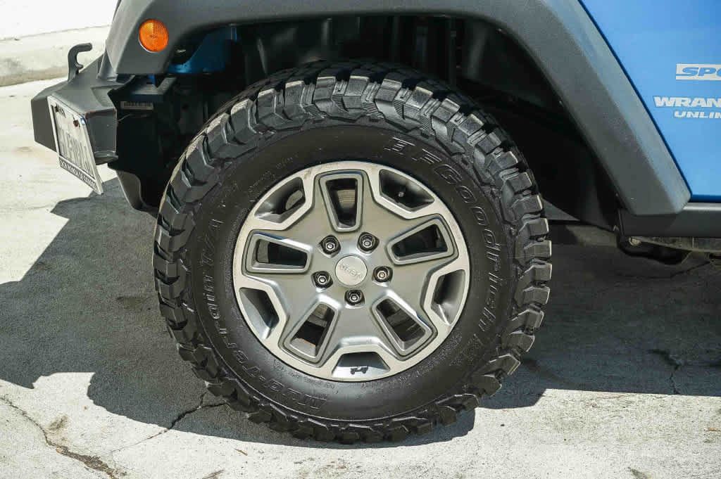 Used 2010 Jeep Wrangler Unlimited Sport AWD/4WD image 9