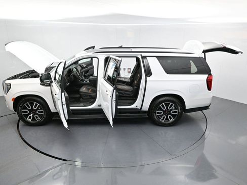Used 2023 GMC Yukon XL AT4 w/ AT4 Premium Plus Package AWD/4WD image 48