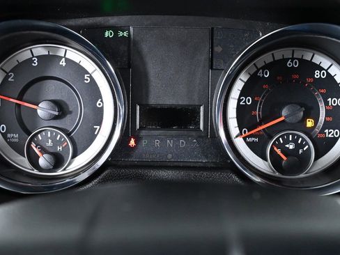 Used 2019 Dodge Grand Caravan SXT image 14