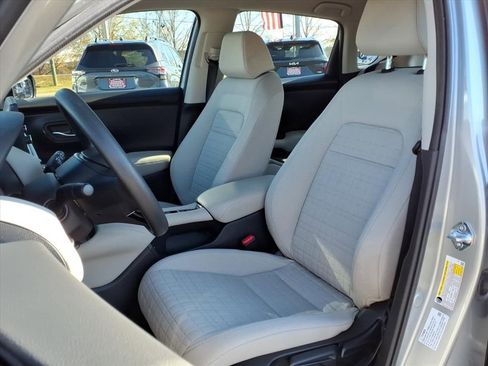 Used 2025 Honda HR-V LX image 3