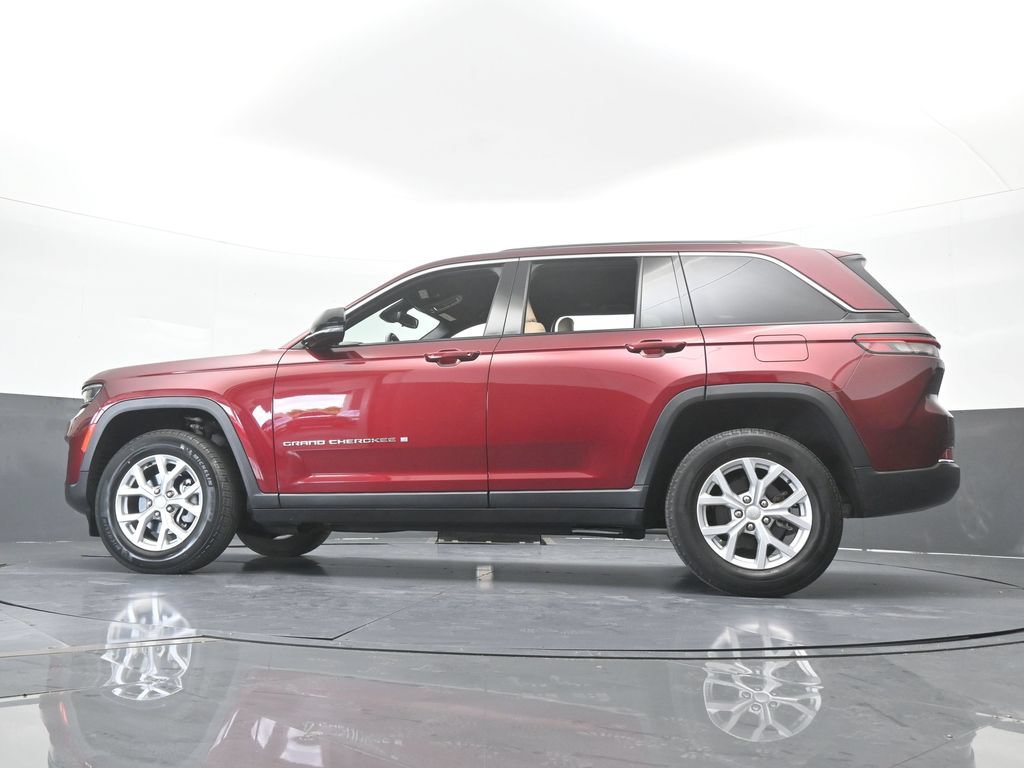 Used 2023 Jeep Grand Cherokee Limited w/ Trailer Tow Prep Group (B) RWD image 58
