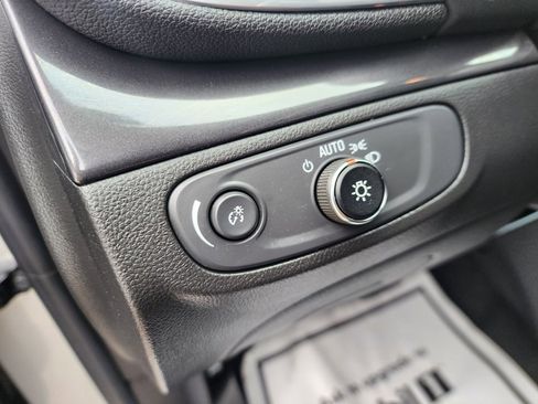 Certified 2022 Buick Encore Preferred image 30