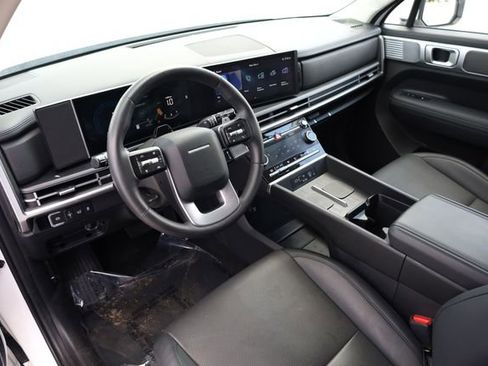 Used 2025 Hyundai Santa Fe SEL AWD/4WD image 12