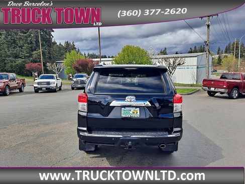 Used 2010 Toyota 4Runner SR5 image 4