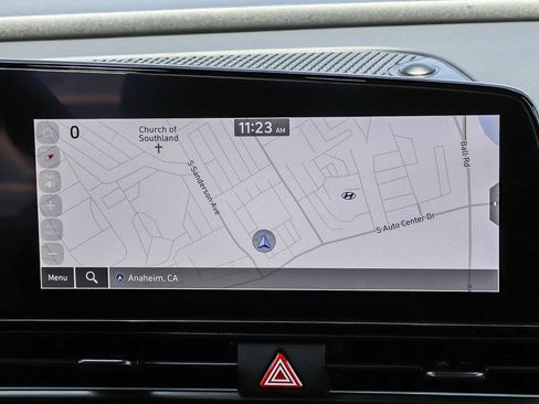 Used 2025 Hyundai Elantra SEL FWD image 19