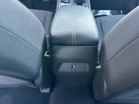 Used 2025 Nissan Sentra SV FWD image 27