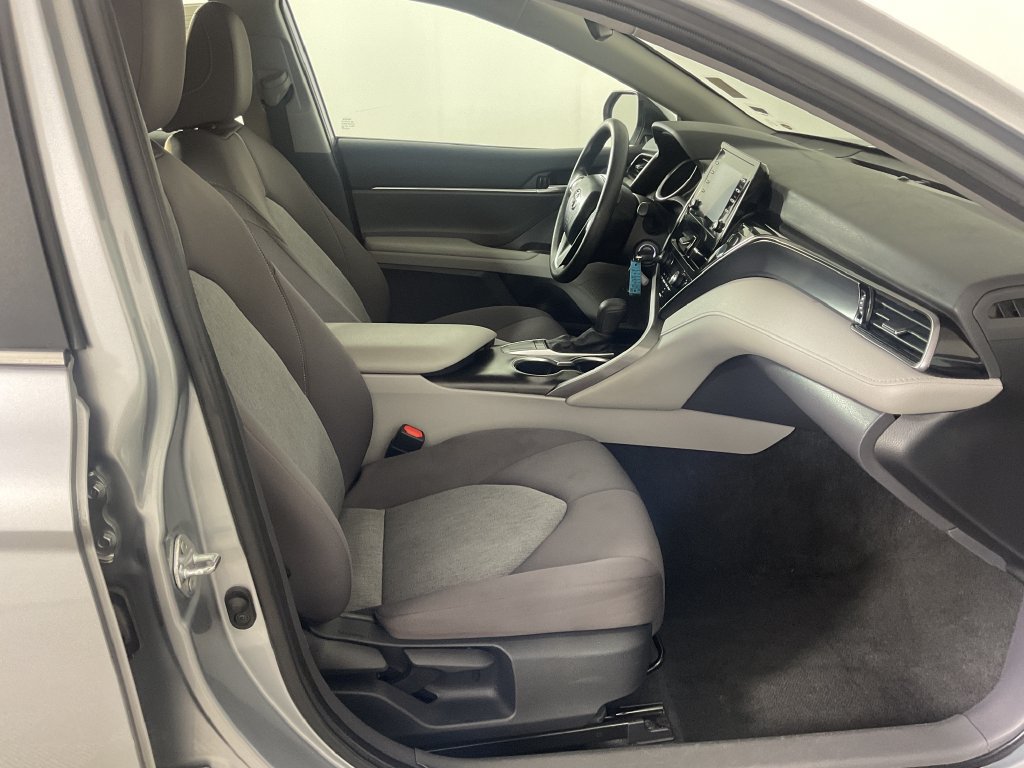 Used 2024 Toyota Camry LE FWD image 24