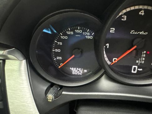 Used 2020 Porsche Macan Turbo AWD/4WD image 59