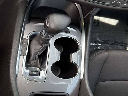 Used 2024 Chevrolet Malibu LT FWD image 26