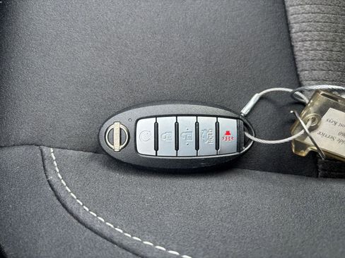 Used 2025 Nissan Altima 2.5 SV image 22