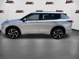 Used 2024 Mitsubishi Outlander SEL FWD video 2