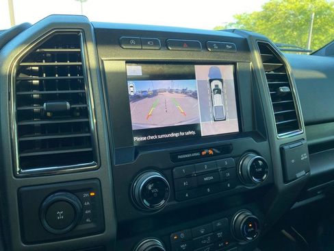 Used 2020 Ford F150 Raptor w/ Equipment Group 802A Luxury AWD/4WD image 17