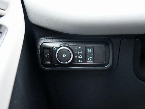 Used 2026 Ford Explorer Active w/ Active Comfort Package image 28