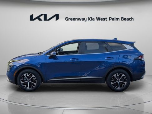 Certified 2023 Kia Sportage EX image 4