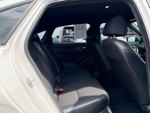 Used 2023 Honda Civic Sport image 19