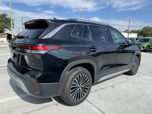 New 2025 Volkswagen Tiguan S image 3