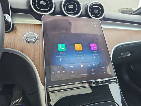 Used 2025 Mercedes-Benz C 300 Sedan image 20