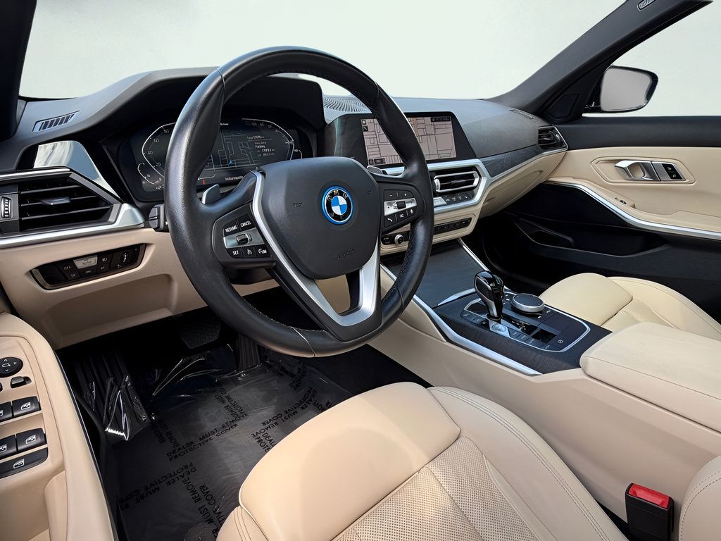 Used 2022 BMW 330e RWD image 15