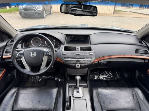 Used 2011 Honda Accord EX-L image 2