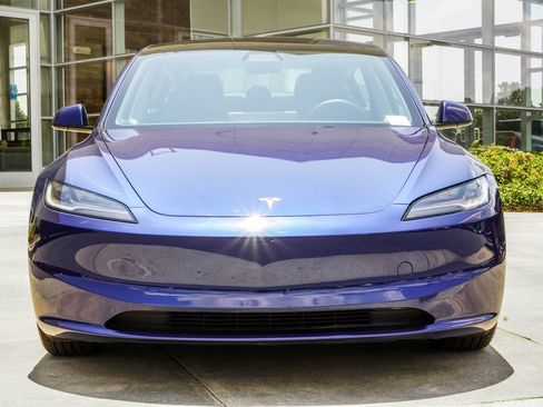 Used 2025 Tesla Model 3 Long Range RWD image 7
